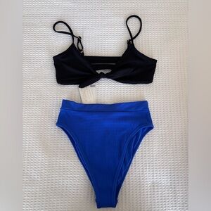 L *Space Flash Back Knot Front Bikini Top & Frenchi Bitti Blue Ribbed Bottoms